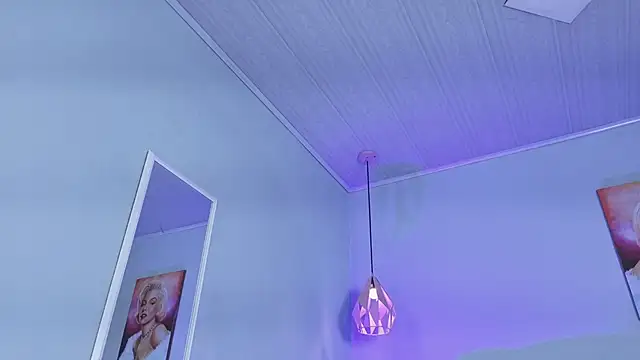 ScarletGV online show from 11.21.25