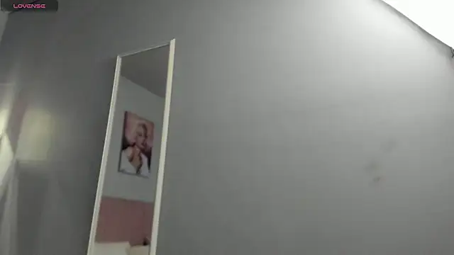 ScarletGV online show from 02.21.26