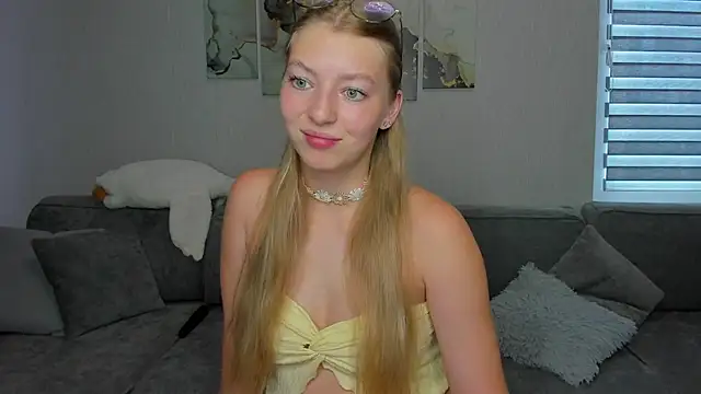 Snapshot of Drive-Crazy- chatting on 07.31.26 Drive-Crazy- online show from 07.31.26