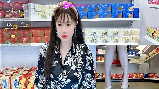 Snapshot of _7Eleven_ chatting on 06.18.26 7Eleven online show from 06.18.26