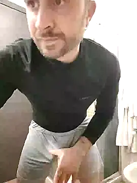 Snapshot of gilera250s chatting on 01.30.25 gilera250s online show from 01.30.25