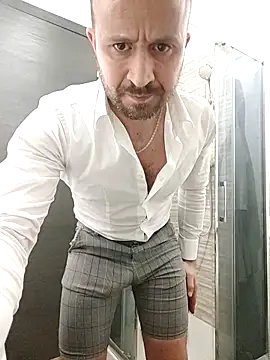 Snapshot of gilera250s chatting on 02.27.25 gilera250s online show from 02.27.25