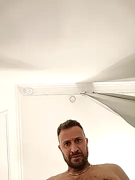 Snapshot of gilera250s chatting on 09.26.25 gilera250s online show from 09.26.25