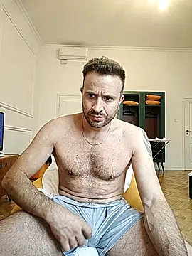 Snapshot of gilera250s chatting on 10.06.25 gilera250s online show from 10.06.25