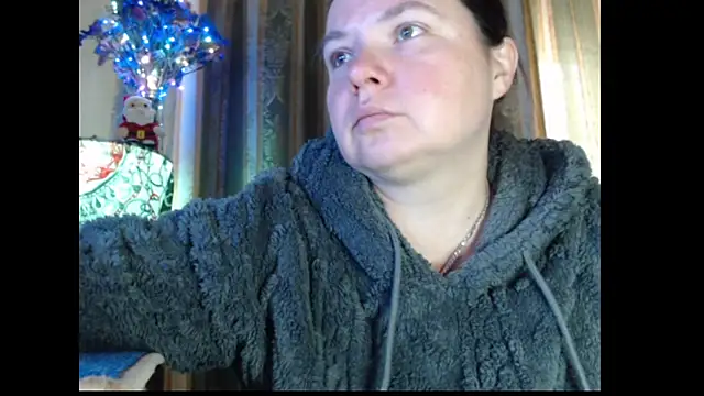 amorelara online show from 10.13.25