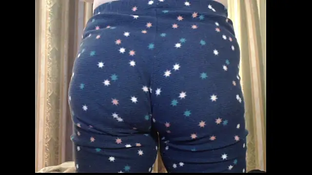 amorelara online show from 10.19.25