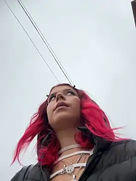 RiriRoseey online show from 11.09.25