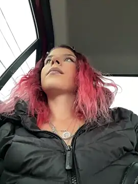 RiriRoseey online show from 11.15.25