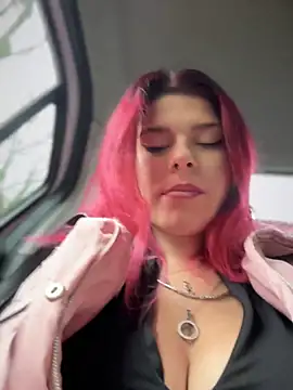 RiriRoseey online show from 12.03.25