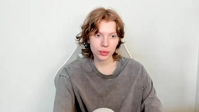 StellaDavis online show from 03.05.26