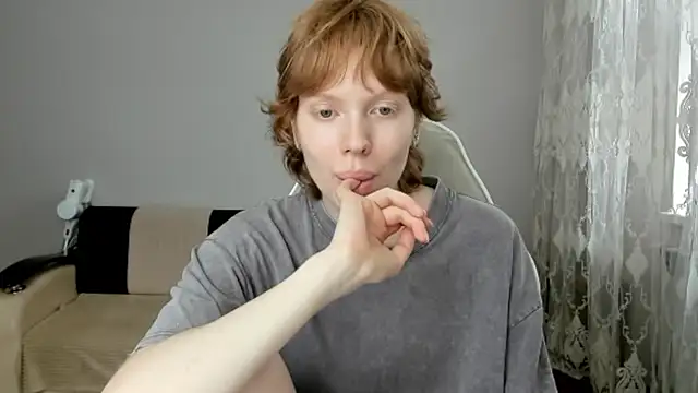 Snapshot of StellaDavis chatting on 06.22.26 StellaDavis online show from 06.22.26