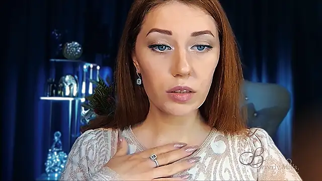 MissBeverlyMills online show from 04.11.26