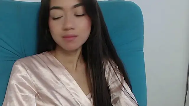 hantonella  online show from 12.02.24