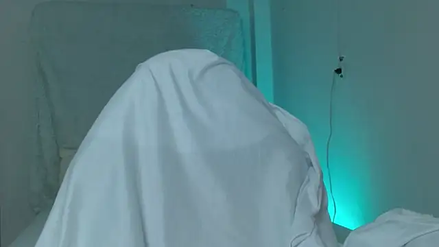 hantonella  online show from 02.24.26