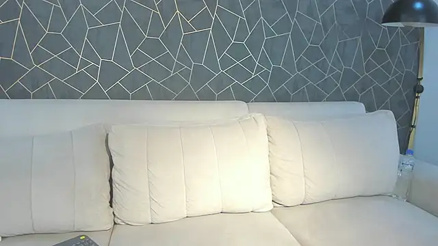 im giselle  online show from 02.20.25