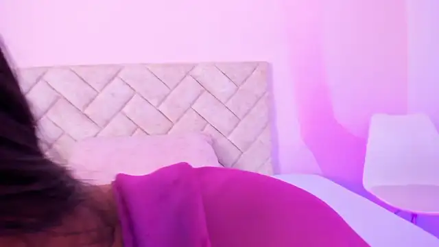 Snapshot of krishaa_ chatting on 03.18.25 krishaa online show from 03.18.25