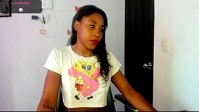 Snapshot of Nala_j8 chatting on 03.04.25 Nala j8 online show from 03.04.25