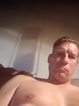 MArciQuarky online show from 11.07.25