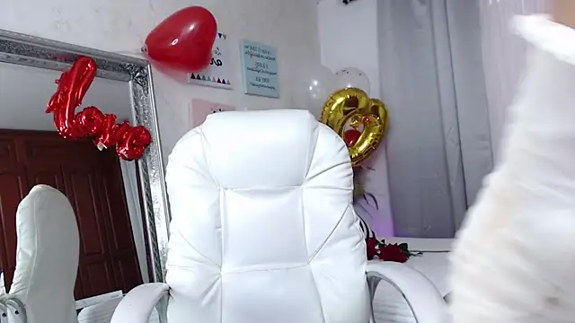 bonnie-love online show from 02.15.25