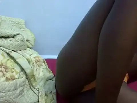 Snapshot of sweet-bery chatting on 02.23.25 sweet-bery online show from 02.23.25