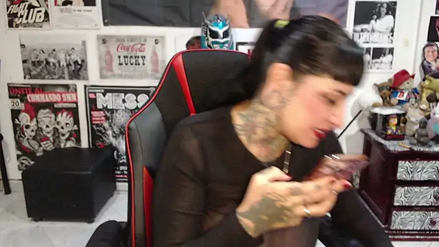 Rollyderolandia666 online show from 11.15.25