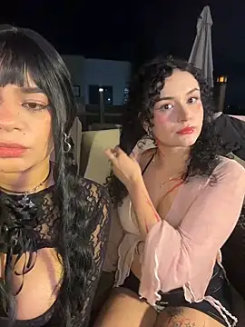 Snapshot of Electra_doll_ chatting on 11.13.25 Electra doll online show from 11.13.25