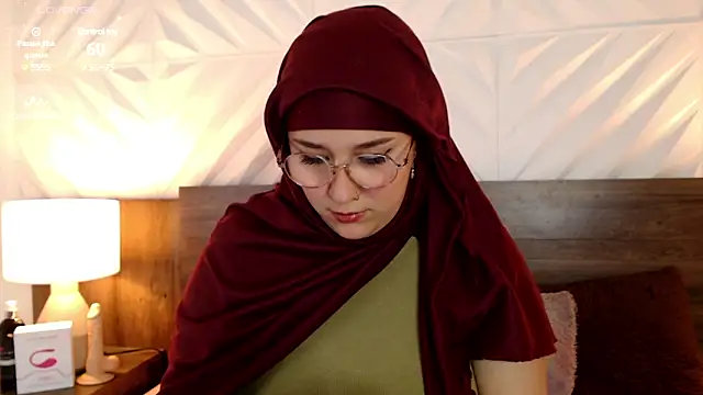 Snapshot of Dalila_bashar chatting on 01.27.25 Dalila bashar online show from 01.27.25