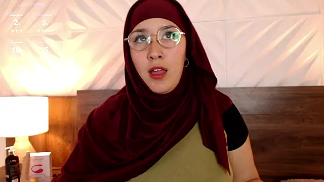 Snapshot of Dalila_bashar chatting on 02.11.25 Dalila bashar online show from 02.11.25