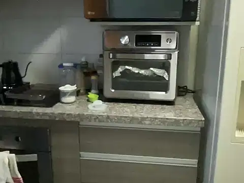 littlelatinhunter online show from 12.23.25