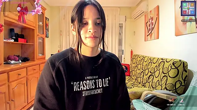 Snapshot of bella_apont chatting on 12.27.24 bella apont online show from 12.27.24