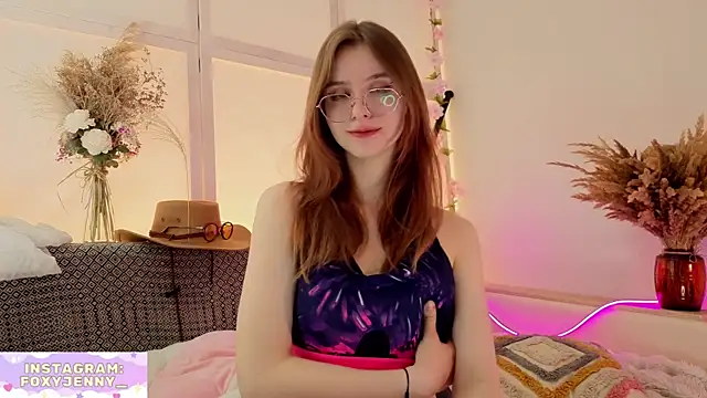 Snapshot of JennyDilly chatting on 05.02.26 JennyDilly online show from 05.02.26