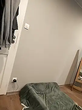 Snapshot of Au_plaisir_des_femmes chatting on 10.15.25 Au plaisir des femmes online show from 10.15.25