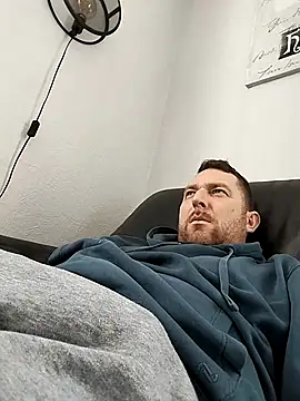 Snapshot of Au_plaisir_des_femmes chatting on 02.07.26 Au plaisir des femmes online show from 02.07.26