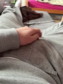 Snapshot of Basti_7 chatting on 12.25.24 Basti 7 online show from 12.25.24