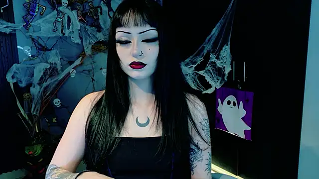 Madison Jackson online show from 10.30.25