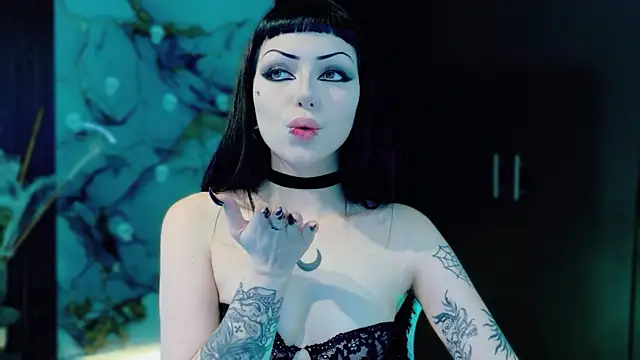 Madison Jackson online show from 12.03.25