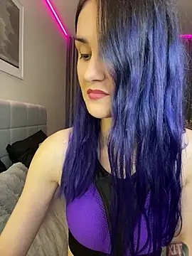 Erotic Synth Goddess online show from 01.05.25