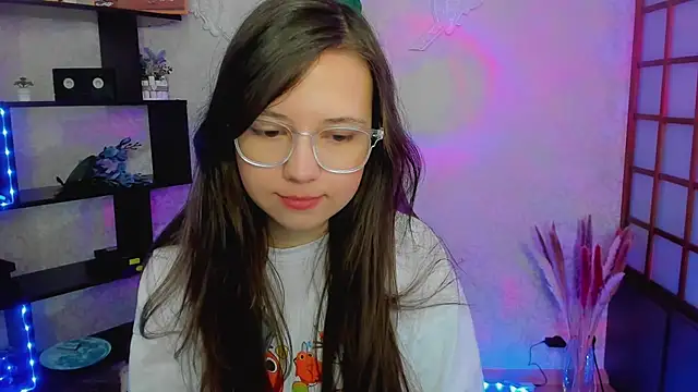 Snapshot of Lina_Brownie chatting on 01.04.25 Lina Brownie online show from 01.04.25