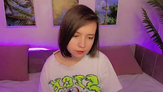 Snapshot of Lina_Brownie chatting on 01.19.25 Lina Brownie online show from 01.19.25