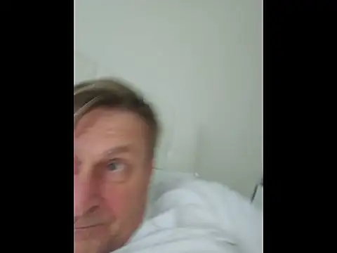 Snapshot of johnnym1 chatting on 02.17.26 johnnym1 online show from 02.17.26