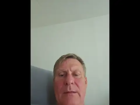 Snapshot of johnnym1 chatting on 04.16.26 johnnym1 online show from 04.16.26