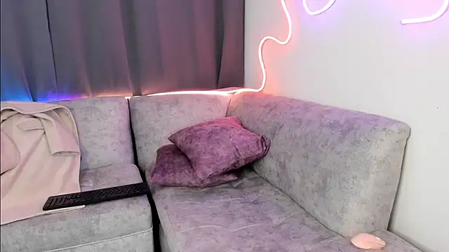 Snapshot of Victoria_se chatting on 03.13.25 Victoria se online show from 03.13.25