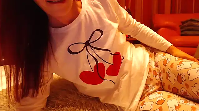 Snapshot of LovelyAndraGirl chatting on 04.14.26 LovelyAndraGirl online show from 04.14.26