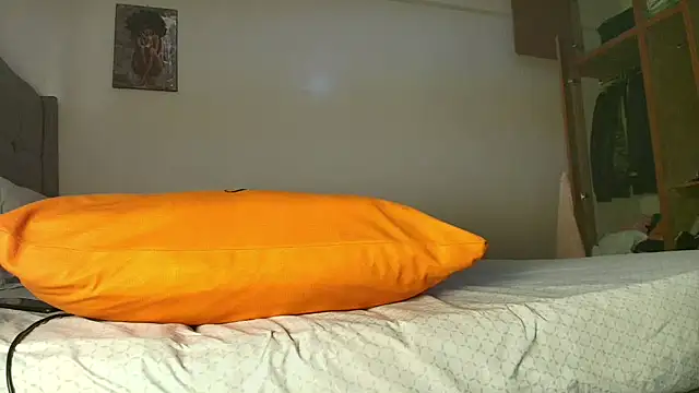 t-NaughtyLicia online show from 09.23.25