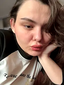 NikaMur online show from 10.27.25