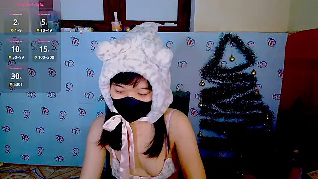 Snapshot of __Saphia__ chatting on 12.06.24 Saphia online show from 12.06.24