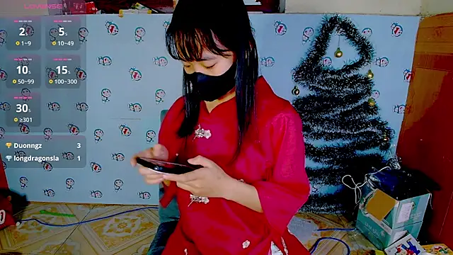 Snapshot of __Saphia__ chatting on 01.09.25 Saphia online show from 01.09.25