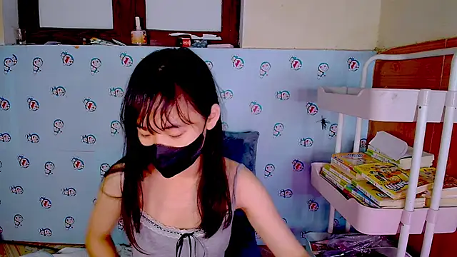 Snapshot of __Saphia__ chatting on 03.13.25 Saphia online show from 03.13.25
