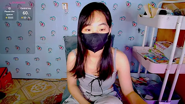 Snapshot of __Saphia__ chatting on 03.20.25 Saphia online show from 03.20.25