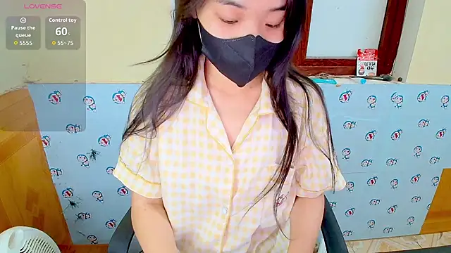   Saphia   online show from 04.08.26